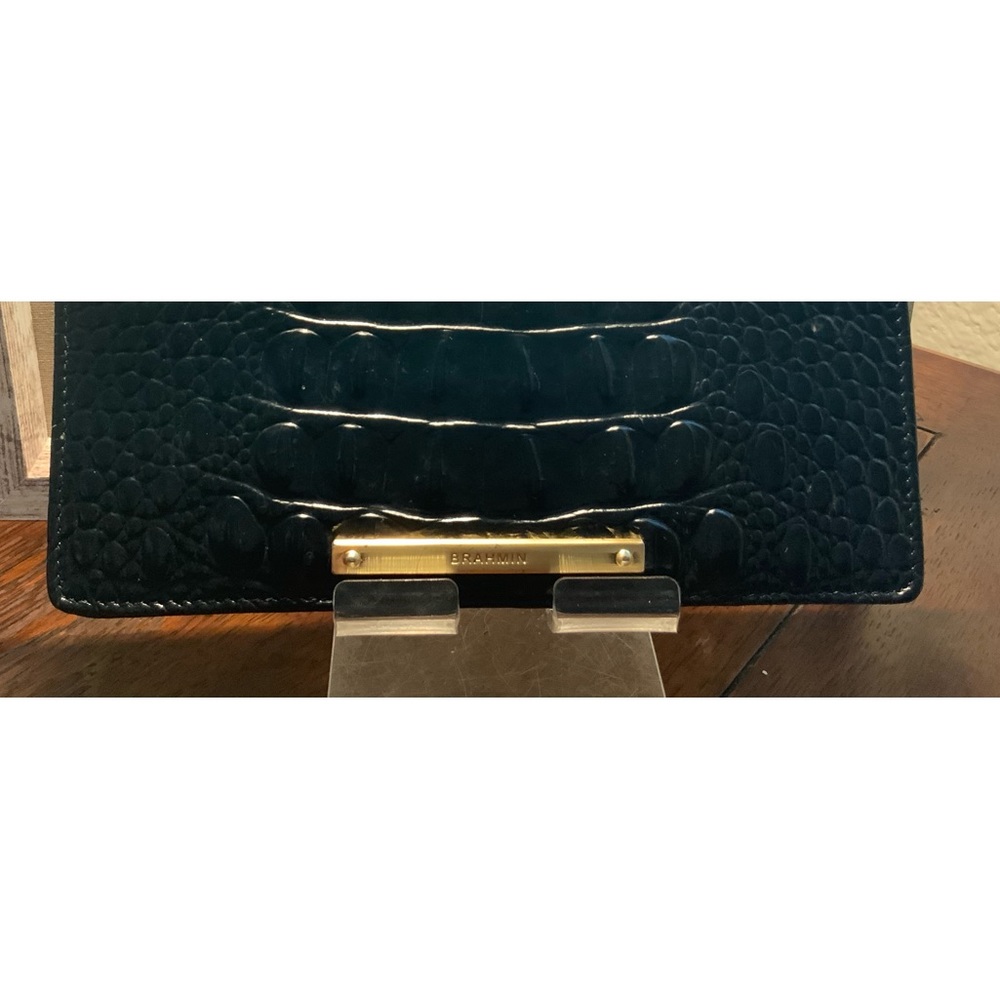 Brahmin wallet